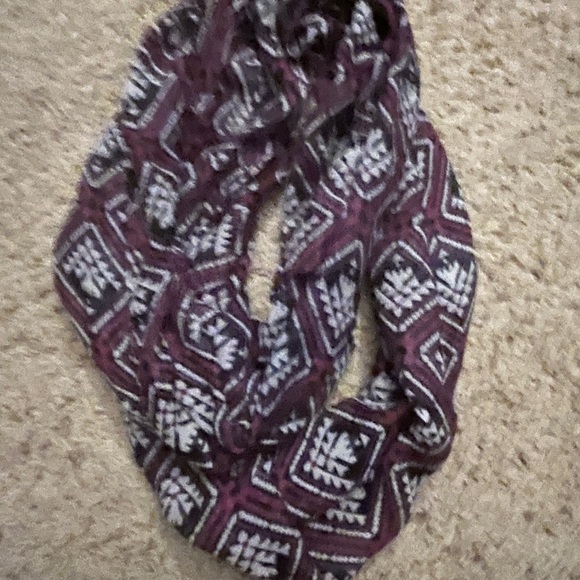 Colorful Patterned Scarves Collection - Picture 8 of 10